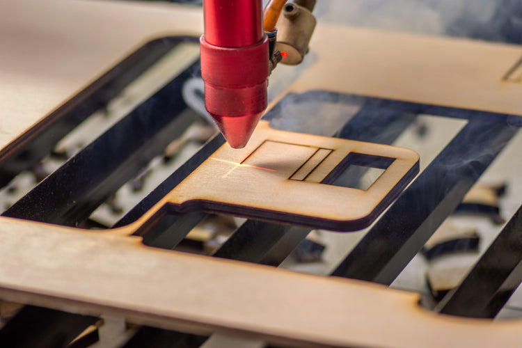 Die häufigsten Fehler beim Lasern von Holz – und wie du sie vermeidest
